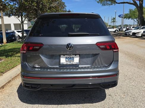 Used 2024 Volkswagen Tiguan SE R-Line image 5