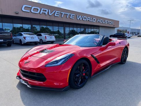 Used 2015 Chevrolet Corvette Stingray Convertible w/ 2LT Preferred Equipment Group RWD image 1