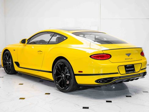 Certified 2024 Bentley Continental GT V8 AWD/4WD image 3