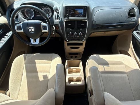 Used 2015 Dodge Grand Caravan SE w/ Quick Order Package 29E SE FWD image 9