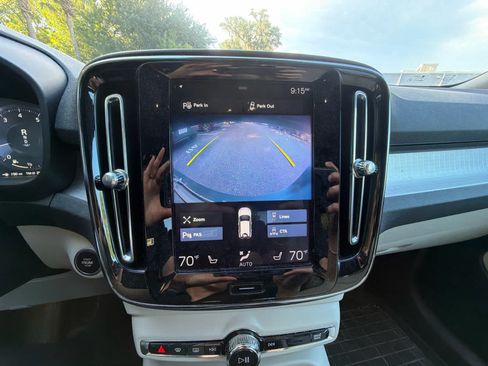 Used 2019 Volvo XC40 T5 Momentum AWD/4WD image 33