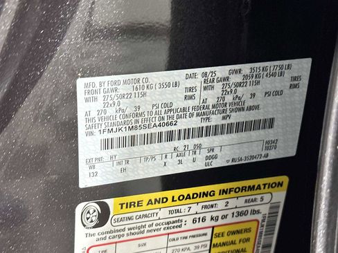 Used 2025 Ford Expedition Max Platinum w/ Driver's Package image 36