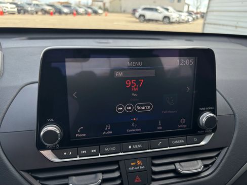 Used 2022 Nissan Altima 2.5 SV image 27