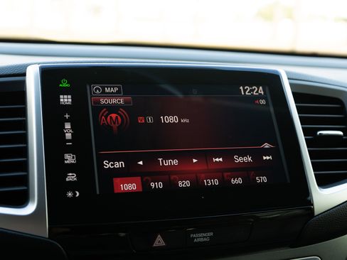 Used 2016 Honda Pilot EX-L image 32