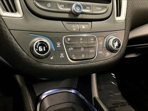 Used 2023 Chevrolet Malibu LT image 30