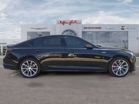 Used 2023 Cadillac CT5 V w/ Platinum Package AWD/4WD image 6