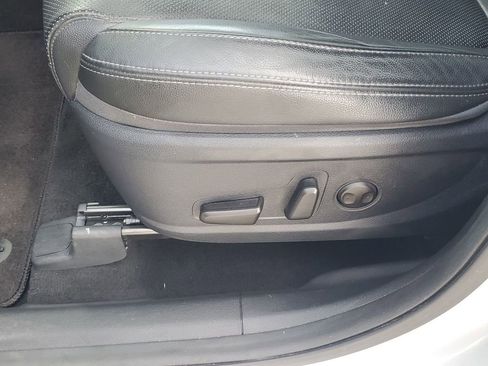 Used 2019 Hyundai Santa Fe Limited image 29