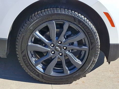 Used 2024 Chevrolet Equinox RS w/ RS Leather Package image 8