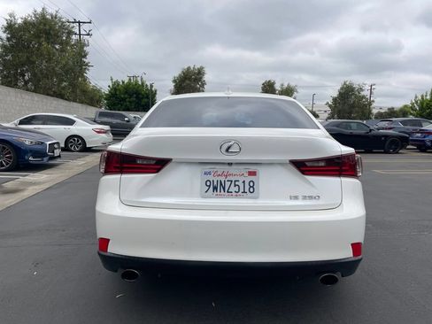 Used 2015 Lexus IS 250 RWD image 3
