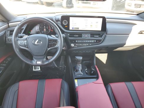 Used 2024 Lexus ES 350 F Sport w/ Accessory Package (Z2) image 15