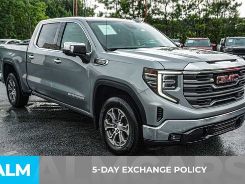 Used 2025 GMC Sierra 1500 SLT RWD image 3