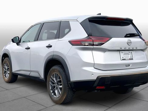 Used 2024 Nissan Rogue S image 12