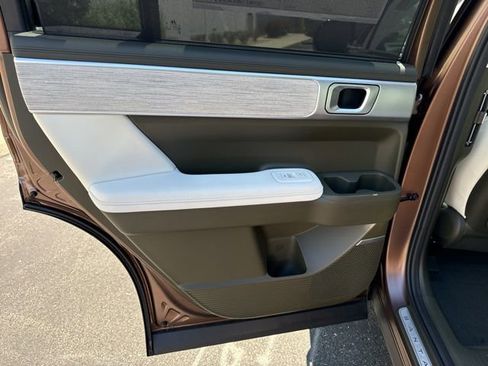 Used 2024 Hyundai Santa Fe Calligraphy image 27