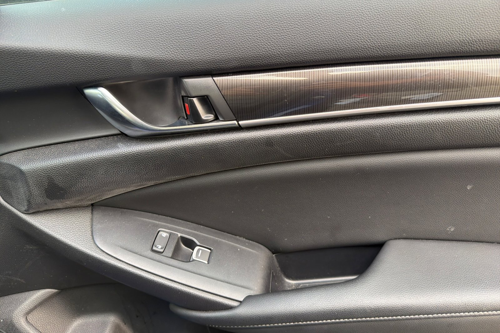Used 2019 Honda Accord Sport image 21