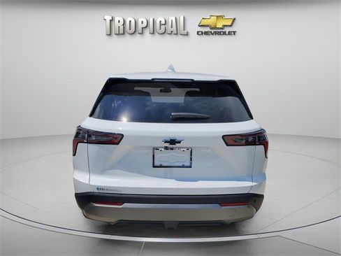 New 2026 Chevrolet Equinox LT image 4