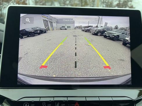 Used 2022 Jeep Compass Altitude image 28