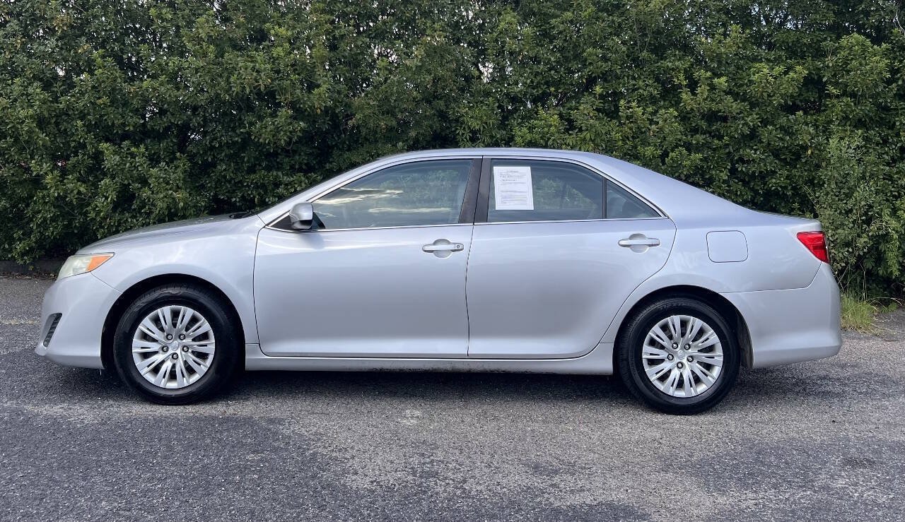 Used 2014 Toyota Camry FWD image 4