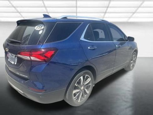 Used 2022 Chevrolet Equinox Premier AWD/4WD image 2