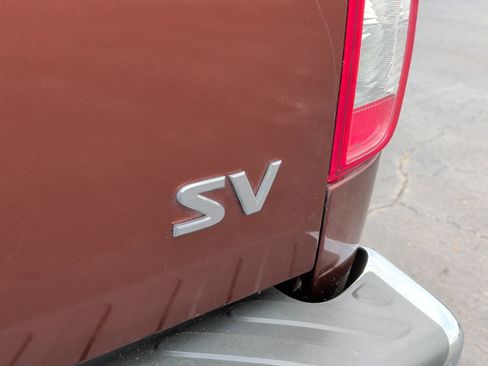 Used 2016 Nissan Frontier SV RWD image 14