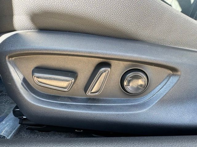 Used 2026 Toyota Camry XSE w/ Premium Plus Package FWD image 11