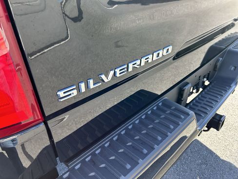 New 2026 Chevrolet Silverado 1500 High Country w/ Technology Package AWD/4WD image 11