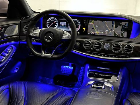 Used 2016 Mercedes-Benz S 63 AMG 4MATIC Sedan w/ Rear Seat Package image 34