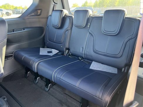 New 2026 INFINITI QX80 4WD w/ Sport Exterior Package image 27