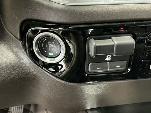 Used 2026 GMC Sierra 1500 SLT w/ SLT Premium Package image 42