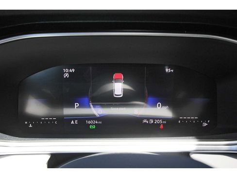 Used 2026 Volkswagen Taos SE FWD image 14