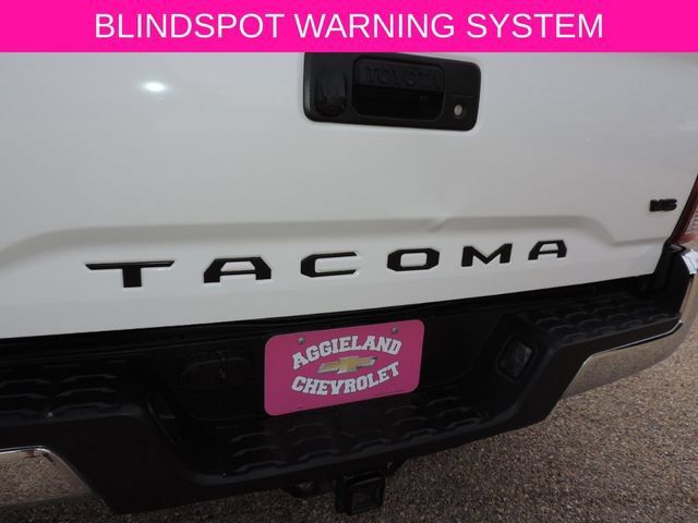 Used 2023 Toyota Tacoma SR5 RWD image 12