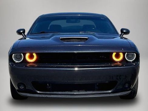 Used 2019 Dodge Challenger R/T w/ Driver Convenience Group RWD image 3