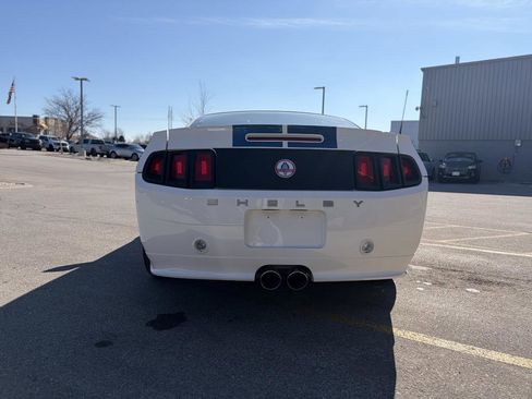 Used 2011 Ford Mustang GT Premium image 6