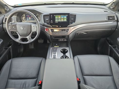 Used 2024 Honda Passport EX-L image 9