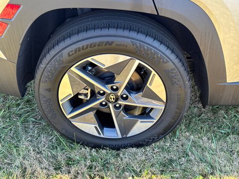 Certified 2025 Hyundai Tucson SEL image 17