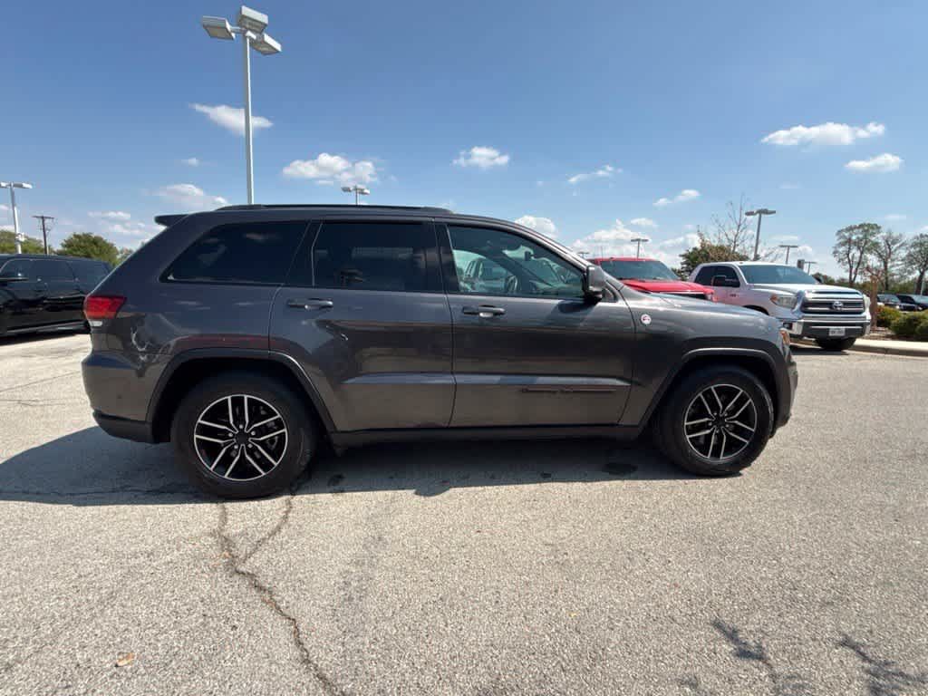 Used 2019 Jeep Grand Cherokee Trailhawk AWD/4WD image 6