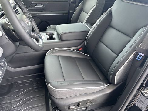 New 2026 GMC Sierra EV Elevation w/ LPO, Elevation Dark Package image 13