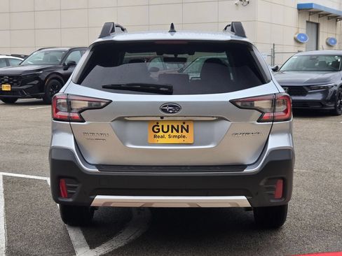 Used 2022 Subaru Outback Limited XT w/ Popular Package #2 AWD/4WD image 4