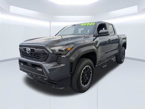 Used 2024 Toyota Tacoma TRD Off-Road w/ TRD Off Road Upgrade Package AWD/4WD image 8
