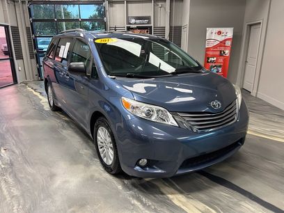 Used 2015 Toyota Sienna XLE