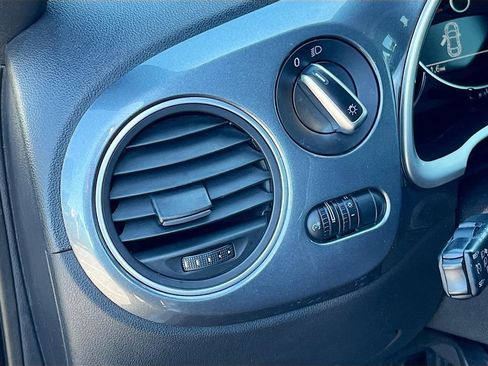 Used 2018 Volkswagen Beetle 2.0T S image 17