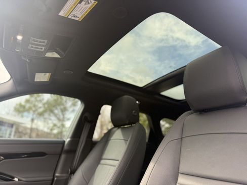 Used 2026 Land Rover Range Rover Evoque S image 15