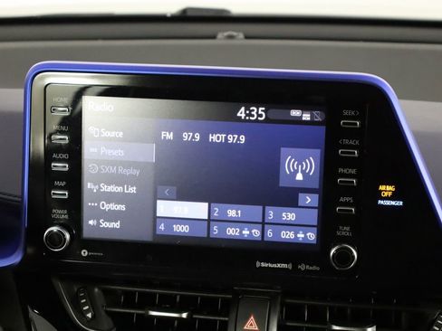 Used 2020 Toyota C-HR XLE image 25