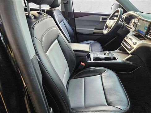 Certified 2023 Ford Explorer XLT w/ Equipment Group 202A image 26