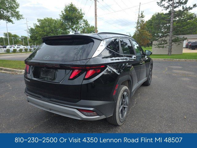 Certified 2025 Hyundai Tucson SEL AWD/4WD image 8
