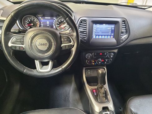 Used 2018 Jeep Compass Latitude w/ Popular Equipment Group FWD image 22