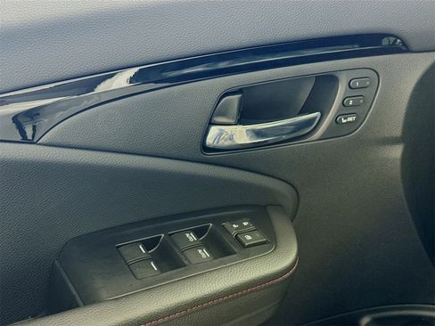 New 2025 Honda Ridgeline Black Edition image 14
