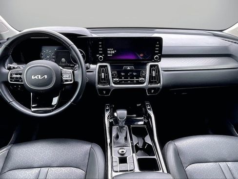 Used 2023 Kia Sorento SX image 16