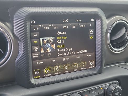 Used 2020 Jeep Gladiator Rubicon image 26