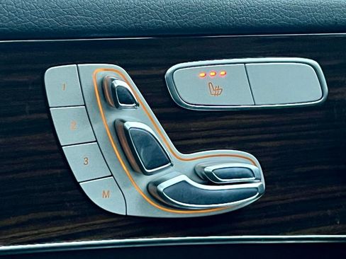 Certified 2022 Mercedes-Benz GLC 300 4MATIC image 24