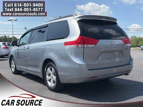 Used 2011 Toyota Sienna LE w/ Towing Pkg FWD image 8